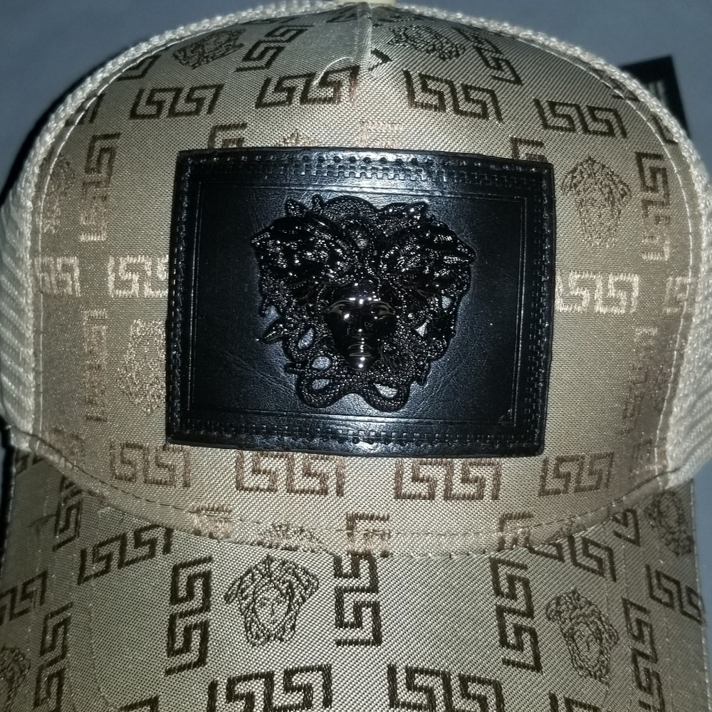 New Versace Hat - Picture 1 of 2